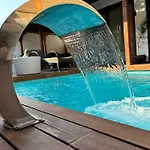 Milas-bodrum Oezel Havuzlu Triplex * Milas