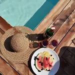 Milas-bodrum Oezel Havuzlu Triplex 别墅 *