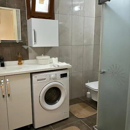 Milas-bodrum Oezel Havuzlu Triplex ヴィラ Milas