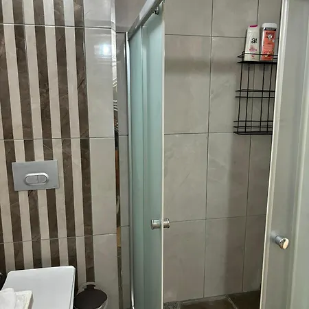 Milas-bodrum Oezel Havuzlu Triplex ヴィラ