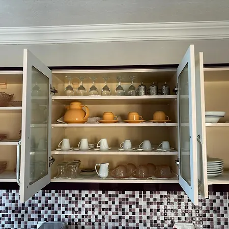 Milas-bodrum Oezel Havuzlu Triplex ヴィラ *