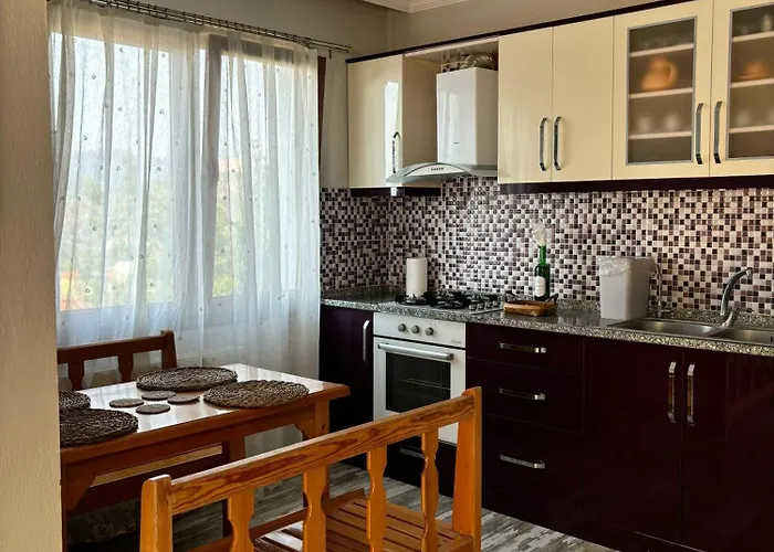 Milas-bodrum Oezel Havuzlu Triplex Vilă *