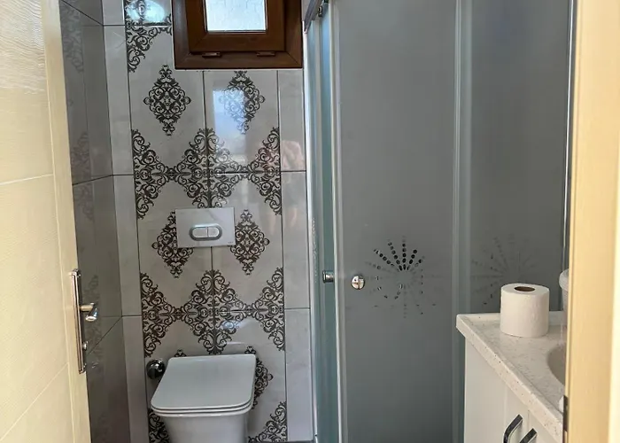 Milas-bodrum Oezel Havuzlu Triplex Vilă *