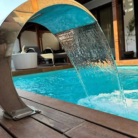 Milas-bodrum Oezel Havuzlu Triplex * Milas