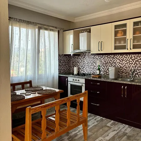 Milas-bodrum Oezel Havuzlu Triplex Villa *