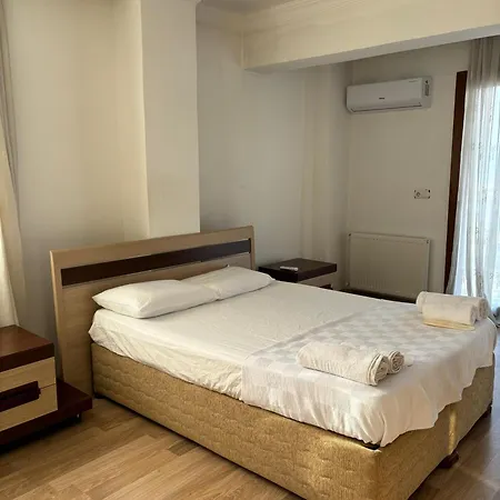 Milas-bodrum Oezel Havuzlu Triplex * Milas