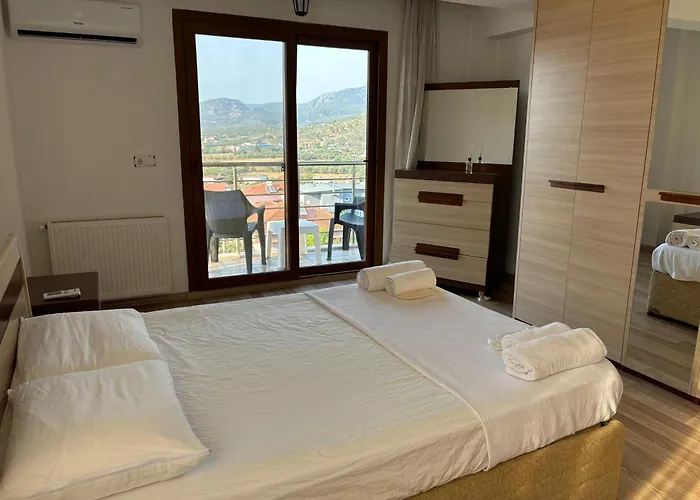 Milas-bodrum Oezel Havuzlu Triplex *